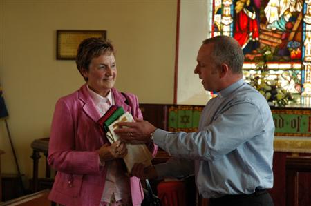 Presentation of stoles